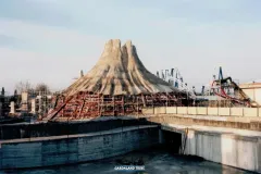 Jungle Rapids - Realizzazione vulcano