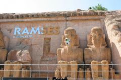 Relax - Realizzazione Scenografia Esterna Ramses