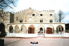 Camelot Shop - Costruzione